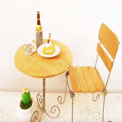 میز و صندلی تزئینی